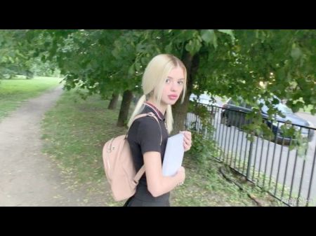 Deepthroat Sloppy From A Cute Teen Stepsister In Daddy